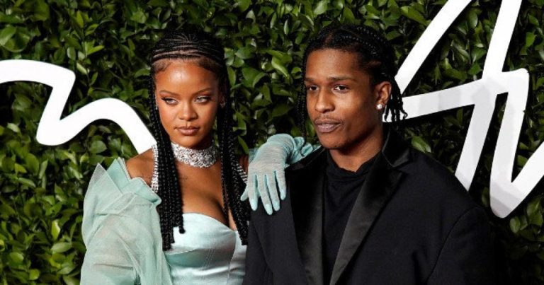 El rapero A$AP Rocky y Rihanna en el photocall de the fashion awards 2019 en Londres